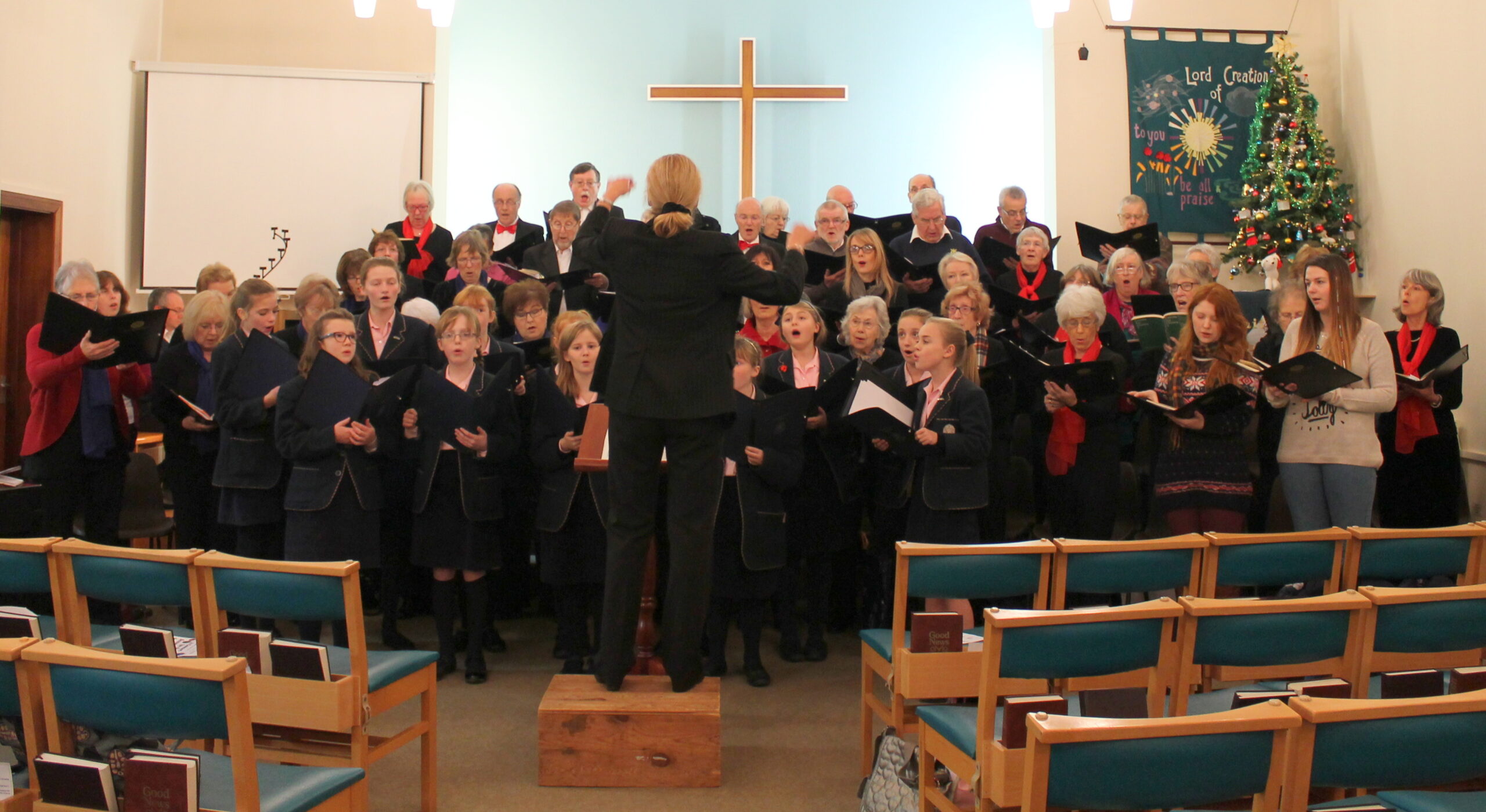 Chamber Choir sing with Easingwold Singers